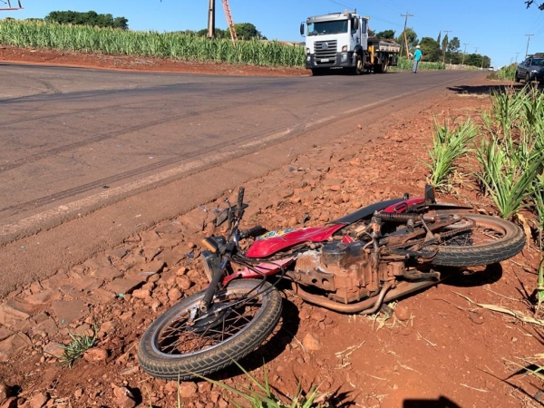 A moto ficou as margens da rodovia. (Foto: Portal Nova Santa Rosa)