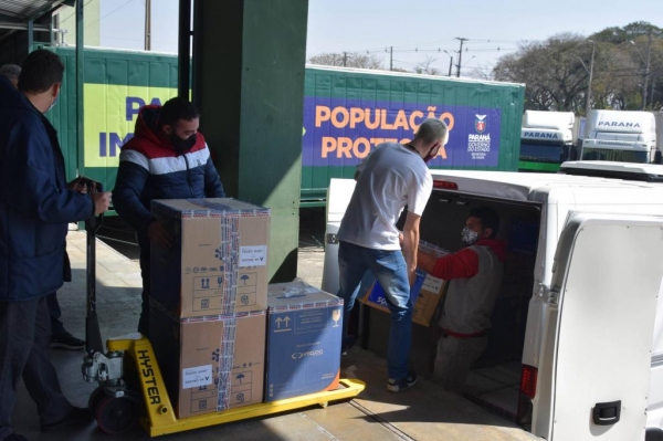 Paraná recebe mais 435.290 vacinas contra Covid-19 entre domingo e segunda-feira - Foto: Américo Antonio/SESA