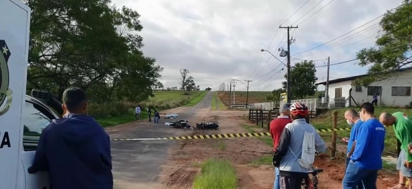 Três pessoas morreram após acidente, em Cianorte — Foto: RPC/Reprodução