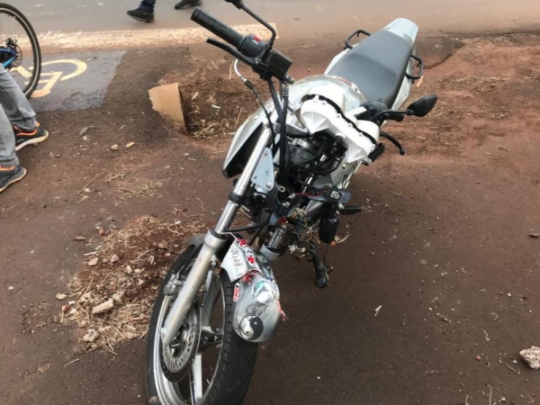 A  colisão envolveu um veículo com placa de Quatro Pontes e uma motocicleta. (Foto: Difusora)