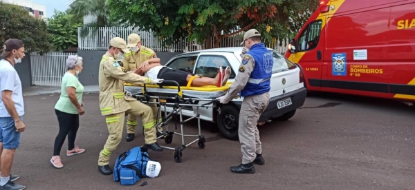 A idosa foi socorrida pelo Siate e encaminhada para o hospital. (Fotos: Portal Nova Santa Rosa)
