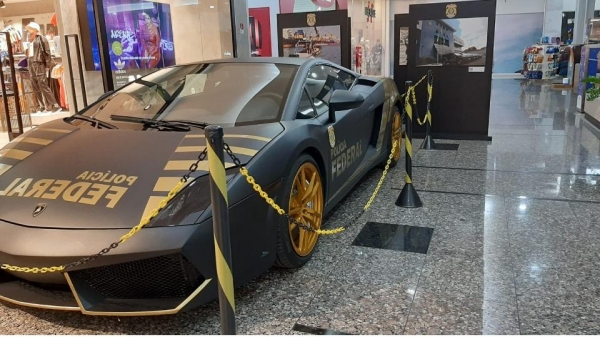O veículo compõe a exposição da Polícia Federal com a mostra fotográfica \