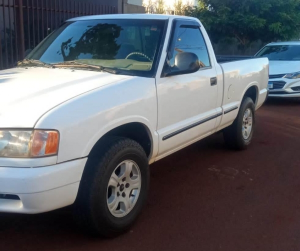 Caminhonete furtada. Foto: Divulgação.