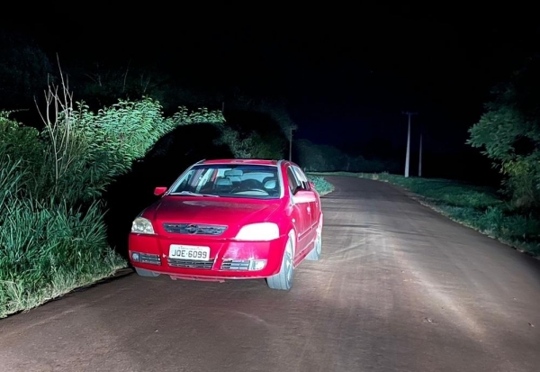 Veículo parado na pista. Foto: Portal Nova Santa Rosa.