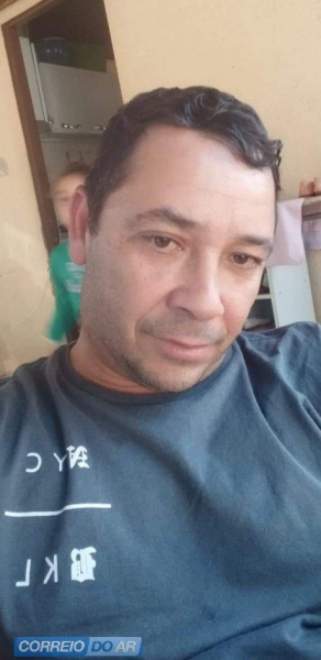 Clovis dos Santos. Fotos: Correio do Ar/Reprodução.