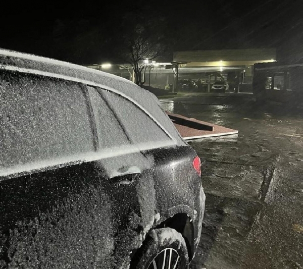 Chuva congelada e chuva congelante foram registradas na Serra de SC — Foto: Tainara Paim/ Arquivo Pesssoal