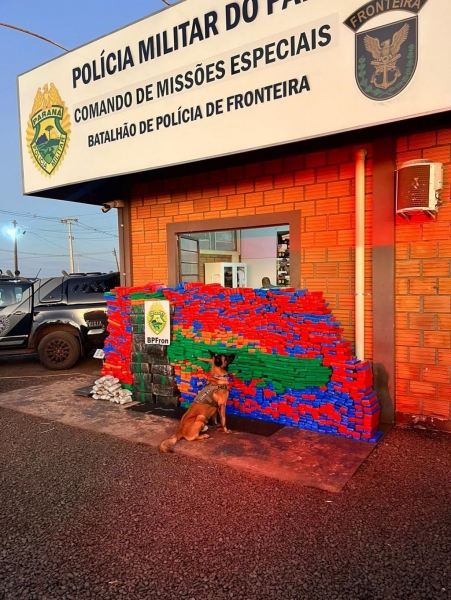 O carro estava carregado com 1.312 kg de maconha. Foto: BPFron.