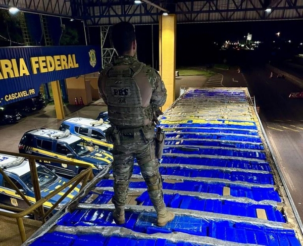 O veículo foi parado durante rondas dos policiais rodoviários federais. Foto: PRF