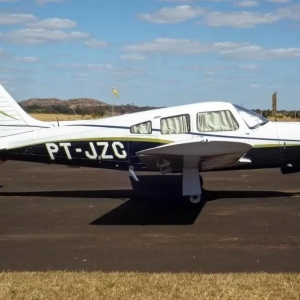 Aeronave Piper Arrow, modelo PA-28R-200. Foto: Evandro Filho.