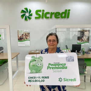 Entrega aconteceu na Agência do Sicredi nesta terça-feira.. Foto: Assessoria.