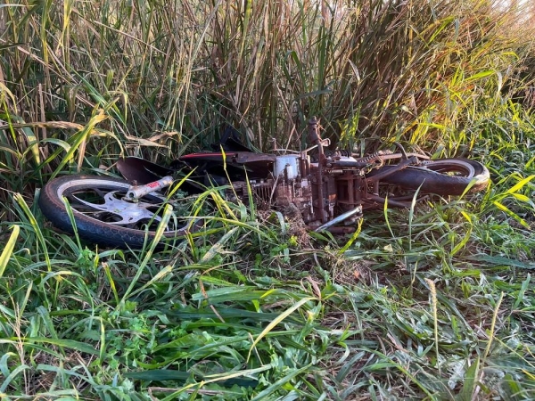Motociclista morre após acidente com carro na BR-277, em São Miguel do Iguaçu — Foto: Marcos Landim/RPC