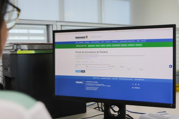 Paraná lança novo portal para consulta e cobrança de débitos fiscais Foto: Roberto Dziura Jr/AEN