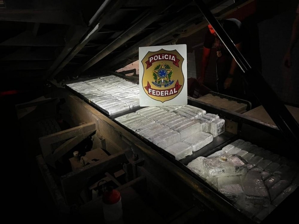 Investigação chegou a suspeitos a partir de apreensões de cargas de entorpecentes e de prisões em flagrante — Foto: Polícia Federal