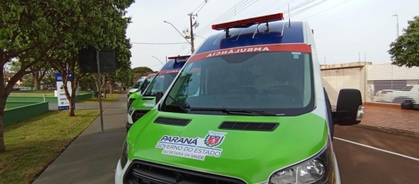 Ambulâncias que foram levadas pelos criminosos em Campo Mourão — Foto: Prefeitura Municipal de Campo Mourão