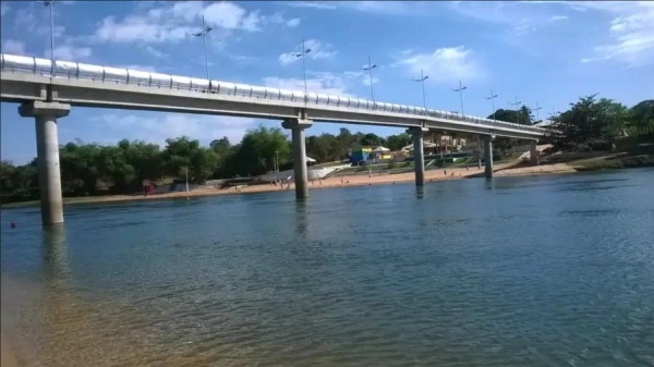 Barco virou no Rio das Mortes; dois PMs estão desaparecidos – Foto: Divulgação/Secom-MT