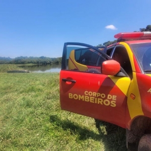 Caso aconteceu em uma lagoa de São João do Triunfo. — Foto: Corpo de Bombeiros