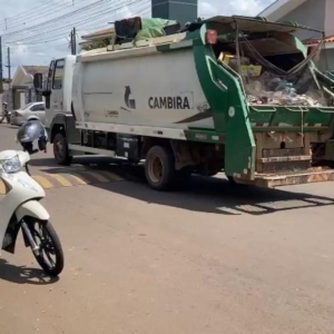 Caminhão usado na coleta seletiva pertence a prefeitura de Cambira. — Foto: TV Paraná Apucarana