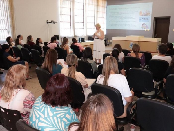 Capacitação foi realizada na segunda-feira. Foto: Assessoria-Prefeitura.