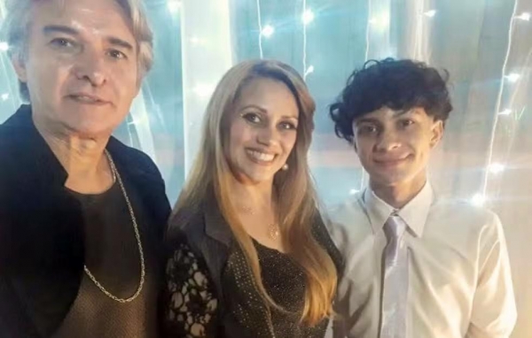 João, Angélica e Vitor. — Foto: Arquivo pessoal