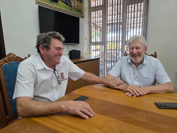 Lari e Roque. Foto: Prefeitura de Nova Santa Rosa.