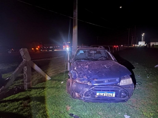 A batida aconteceu por volta das 18h, no km 606. Foto: PRE/Divulgação.